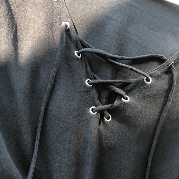 Aritzia Wilfred lace-up blouse - Picture 7 of 7